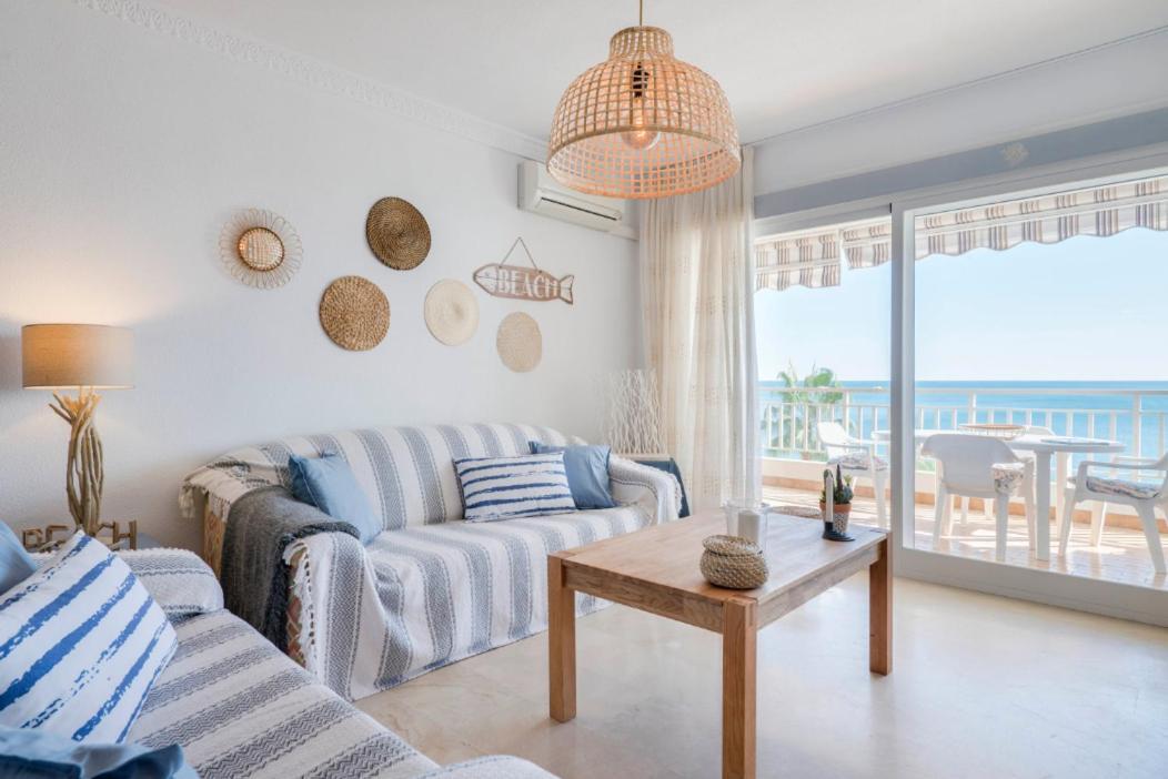 Апартаменти Family Aguamarina Front The Sea Free Parking Фуенхірола Екстер'єр фото