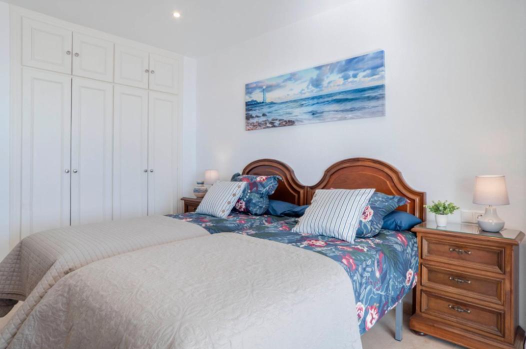 Апартаменти Family Aguamarina Front The Sea Free Parking Фуенхірола Екстер'єр фото